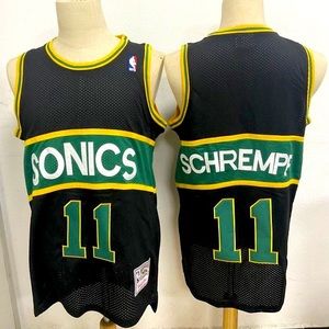 NBA Mitchell & Ness‎
